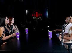 Топария пробует жёсткий секс с чёрным топом