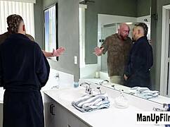 Moja laska doprowadza mnie do szału, patrząc na Ray Boogie i Killion Knox z monstralnymi kutasami w gej handjobie