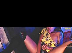 Schau Candela auf Webcam kommen!