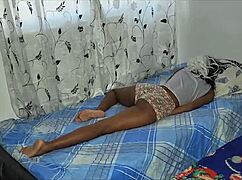 Hijastra Despierta Cachonda Para Que Su Padrastro Se La Folle Hasta El Orgasmo Antes De Desayuno Y Salir A La Universidad!