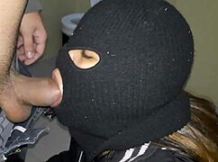 Bandit mélyen szívja a szörnyfarkat szabadban fogságban 😱