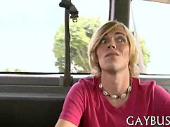 今日、激しいホモセックスアクションに興味ある？