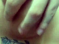 gordinha se exibindo para a camera