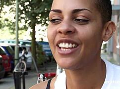 Ersties daisy, the novelty baker, loves to masturbate close up!