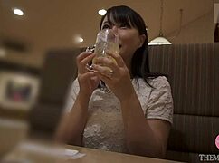 Lányok találkoznak izakayában hármasra 😏