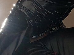 Passionate face sitting fuck to orgasm with shaved pussy.