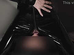 Passionate face sitting fuck to orgasm with shaved pussy.