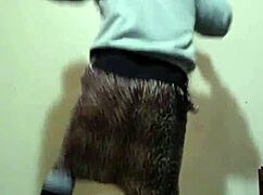 怪物巨根が大暴れするアクション満載