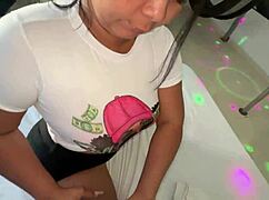 Min styvnephew knullar mig medan maken jobbar