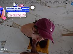 Девушка с пиццей пыталась свалить, но я заставил сосать мне! 🍕