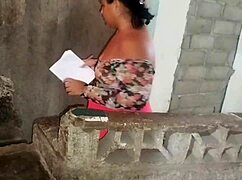 La jefa checks the site, masturbates with a vibrator till workers show up 😈