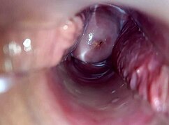 Heb je ooit orgasme zo dichtbij gezien binnenin natte vagina?