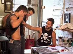 model gets ass-fucked in threesome