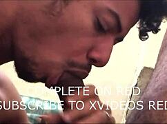 Човече, обичам да смуча кура на моя ботъм, знаеш ли?