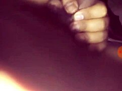 شاب آسيوي ساخن يعمل مص قوي الليلة اللي فاتت