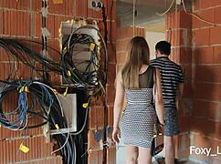 Podvádzala som s tým stavbárom, čo ma tvrdo šukal vonku?