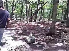 森で野外尻舐めレズプレイ興奮！