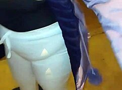 Mi Madrastra Teases With Her Curves in Homemade Clip