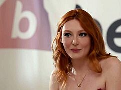 Гледам Violet Starr и Lacy Lennon како се шикарају јако