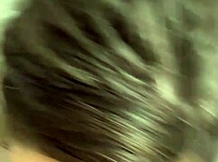 Pelacur trailer trash hisap dan naik untuk creampie