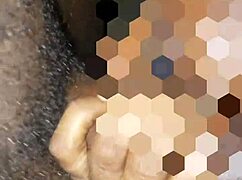 熟女が巨根しゃぶって奥までズッポリ