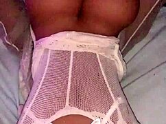 Прыгающие сиськи куколки сняты в замедленной съёмке для дикого кайфа.