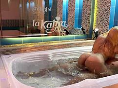 Kolumbijská krasavice tvrdě šukaná v jacuzzi, vypráším se dovnitř pod vodou!