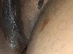 tamil desi wife gets her shaved pussy licked by hubby 😋