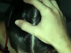 Novinhi Debora Prado sesa pošastni kurc globoko v brazilskem POV nočnem akciju s simpatičnimi rjavimi očmi