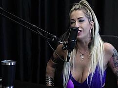 Julia Fontanelli's seductive massage turns into wild blowjob