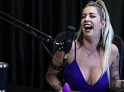 Julia Fontanelli's seductive massage turns into wild blowjob