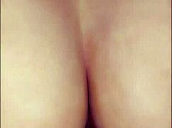 הנה אני דופק כוס רטובה של עמיתה לטינה בזמן שהיא בוגדת