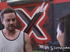 pawg hottie gets pounded at the gym after workout