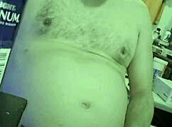 Check out Ezsosa flashing her curvy body in this bedroom update