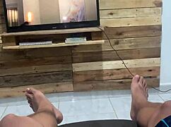 Stesøster avbryter film for lidenskapelig fucking