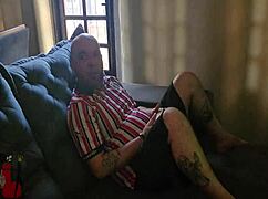 My cuckold didn't notice I came back late from the gym with a creampie surprise for him to clean up