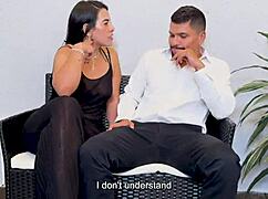 ميليف منحنية ربة منزل كيلي إلييش تيباسينس تنيك خشن. تركب أصدقاء الزوج في دوغيستايل جامح.