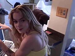 Sage Fox tvrdě jezdí na otčíka zatímco Brogan finisuje dovnitř