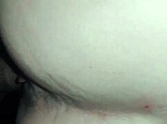 내 40살 아마추어 MILF 아내 촬영했어. 집에서 생 애널 액션