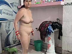 Labor women slammed hard by contractor for extra cash in dirty bed action