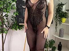 eh, bienestar sexual con cosas de BDSM, ¿me entiendes?