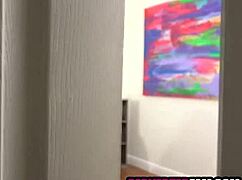 Сводная сестра жаждет его внимания в табушной хуйне