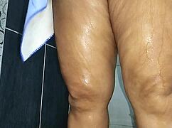 chubby latina masturbates in bathroom with happy ending