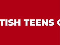 British 19 Year Old Delivers Oily Handjob To Older Boyfriend On Couch