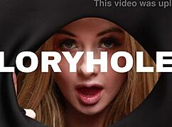 Британская 19-летняя сучка делает масляный хендджоб старшему бойфренду на диване