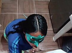 Svobodné mámy dávají nejlepší cucání v domácích klipech!