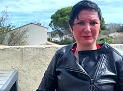 Nina, MILF πόρνη, ΛΑΧΤΑΡΕΙ ΣΚΛΗΡΟ ΣΕΞ με παιχνίδια σε εσώρουχα!