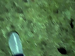 Ragazza di Paese Si Masturba in Fienile Freddo