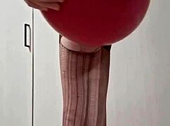 elza kom narrates her sexy balloon play with mistress