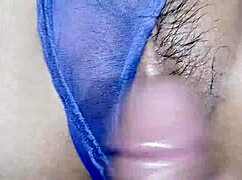 My friend's wife wants to connect easily